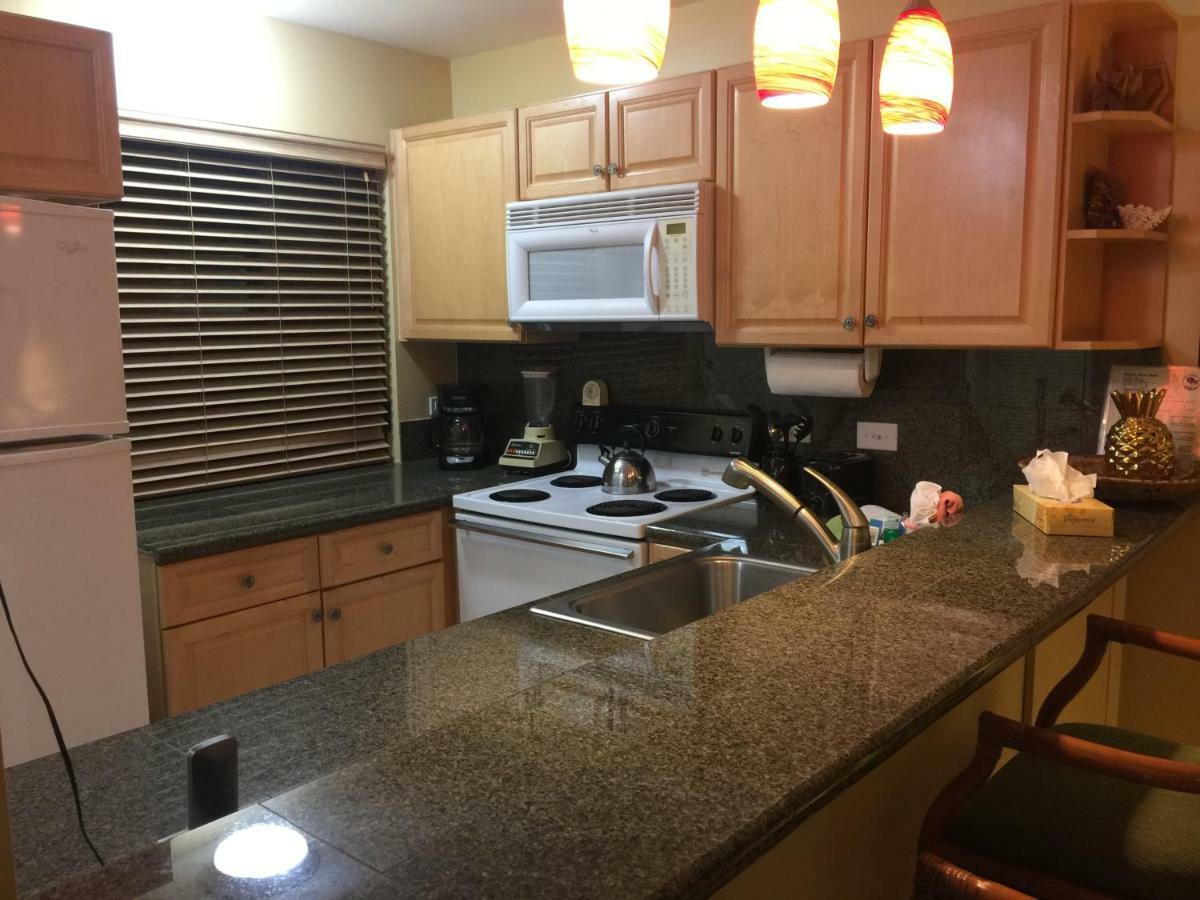 9B Ekahi Village-Studio Bath, Garden View - 1 Minute Stroll To Beach! 와일레아마우이 외부 사진